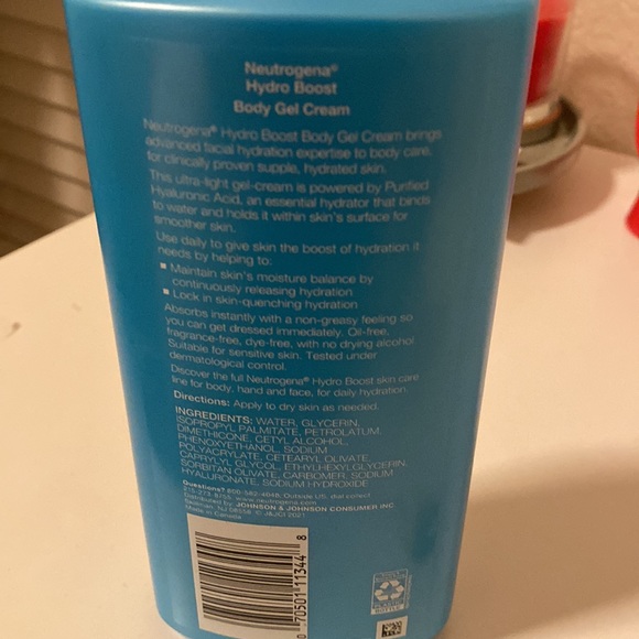 3/4 Full Hydro Boost Body Gel Cream (For Sensitive Dry Skin) - Picture 2 of 2